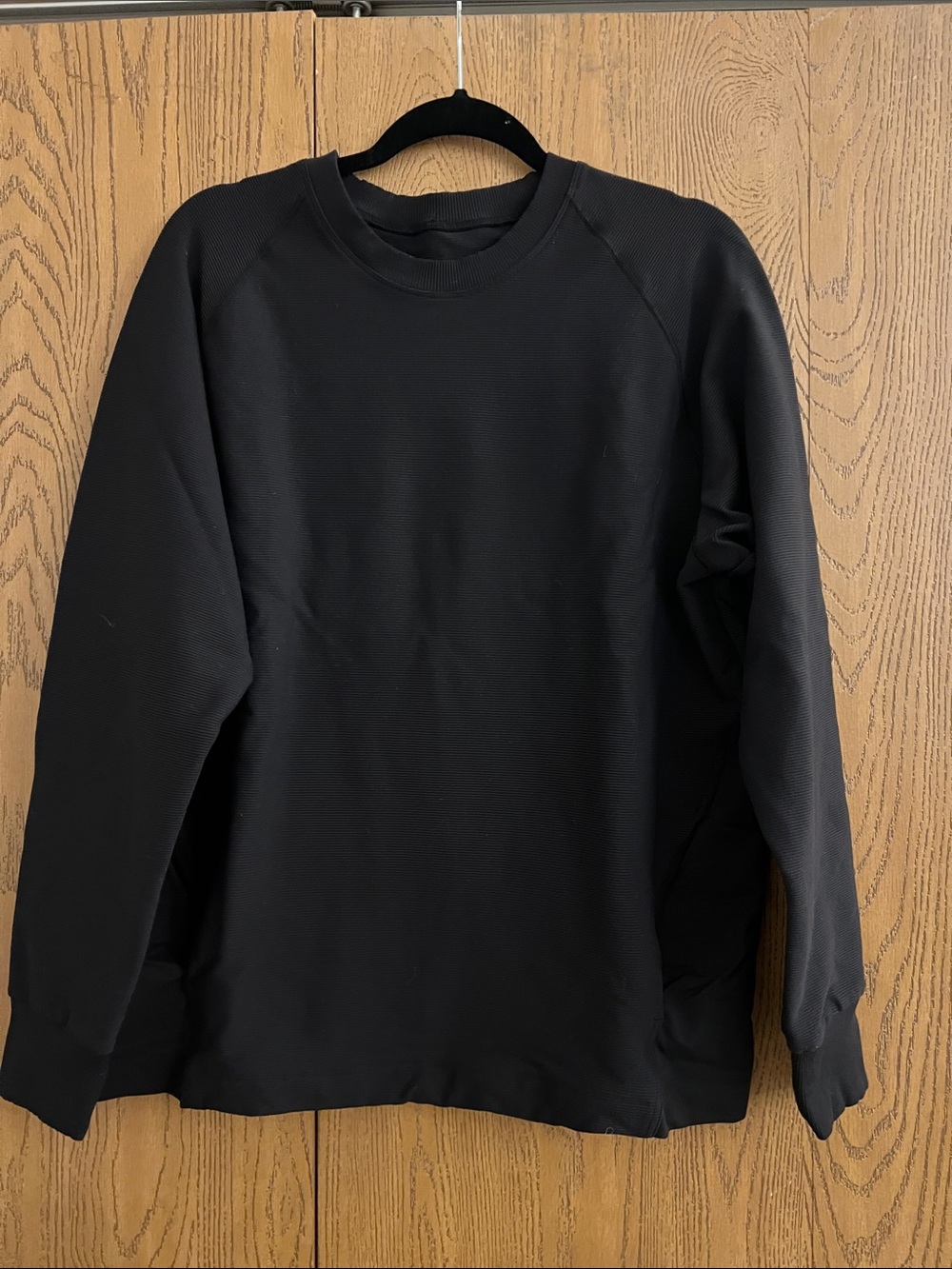 lululemon athletica Men's Black Crewneck Sweatshirt